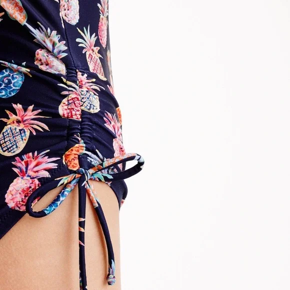 ✨Host Pick✨J.Crew Drawstring Ruched One-Piece Swimsuit - Picture 2 of 11